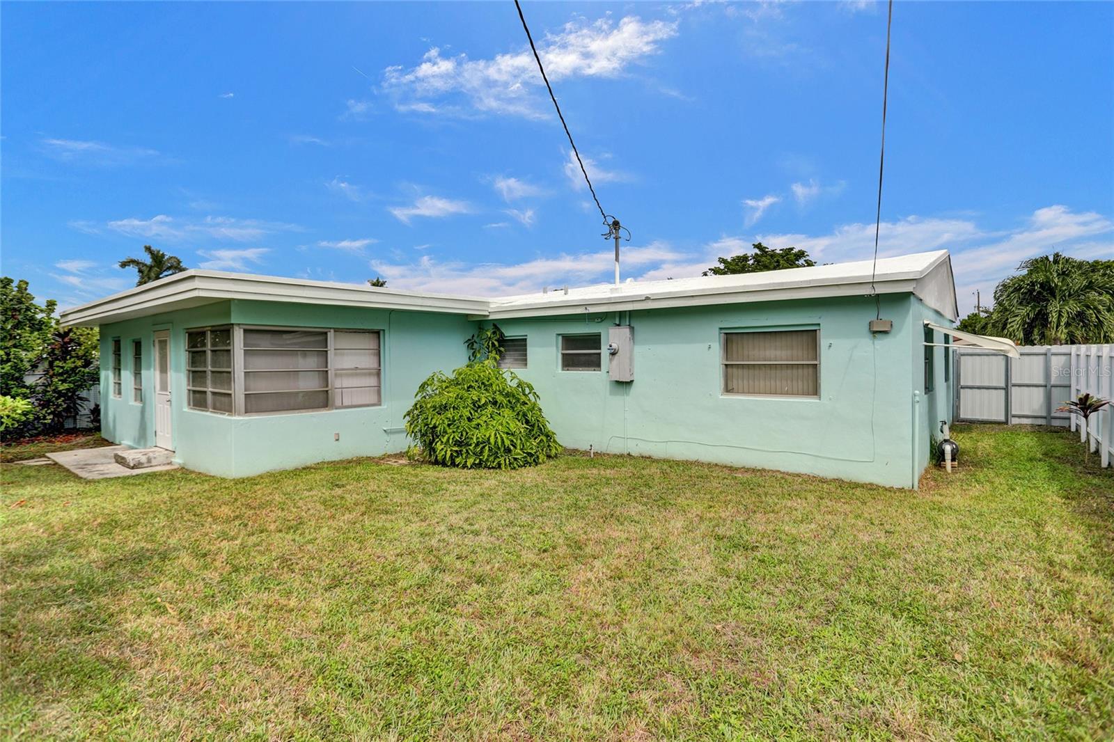 6920 SW 23RD ST, MIRAMAR, FL, 33023