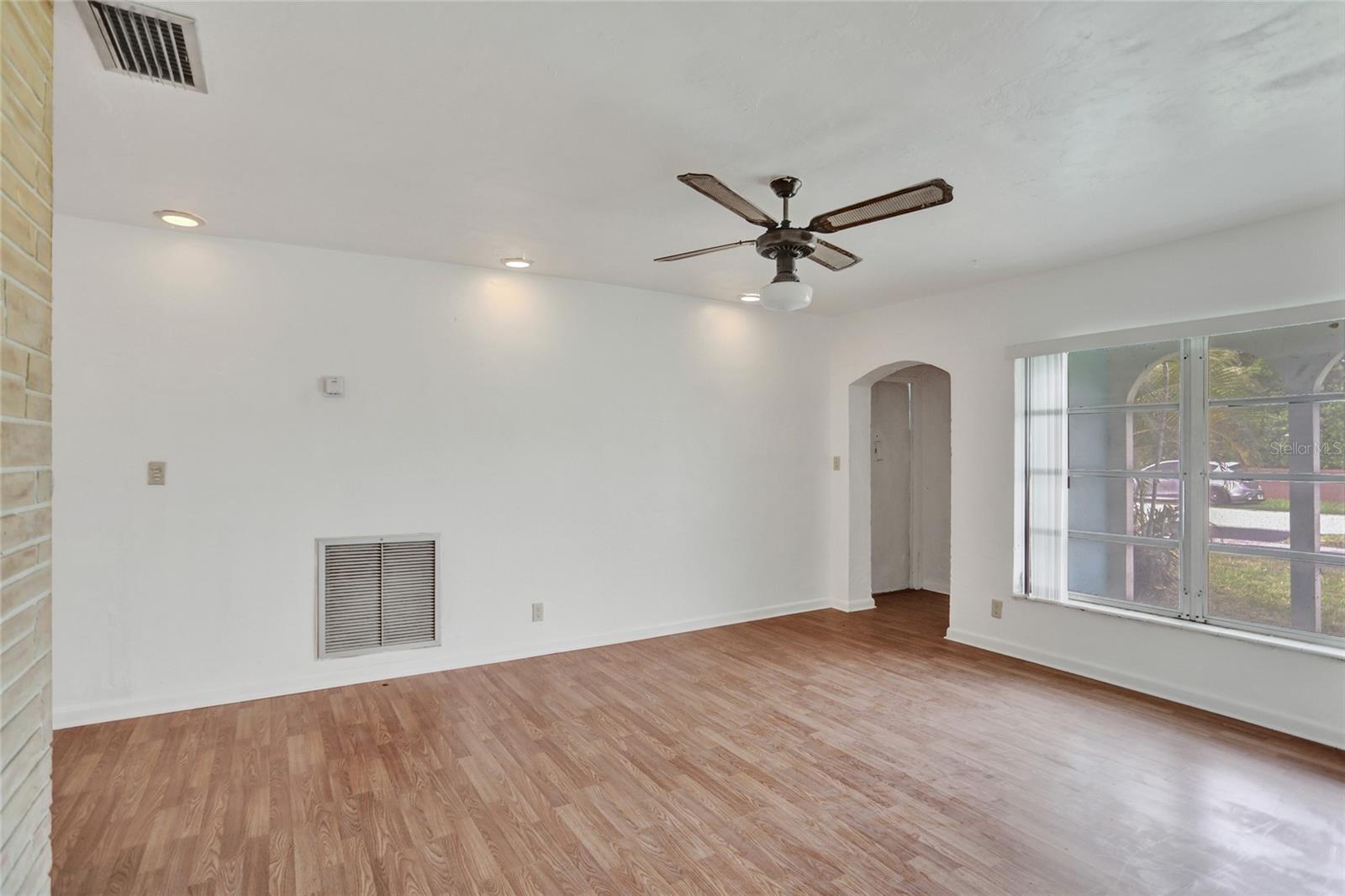 6920 SW 23RD ST, MIRAMAR, FL, 33023