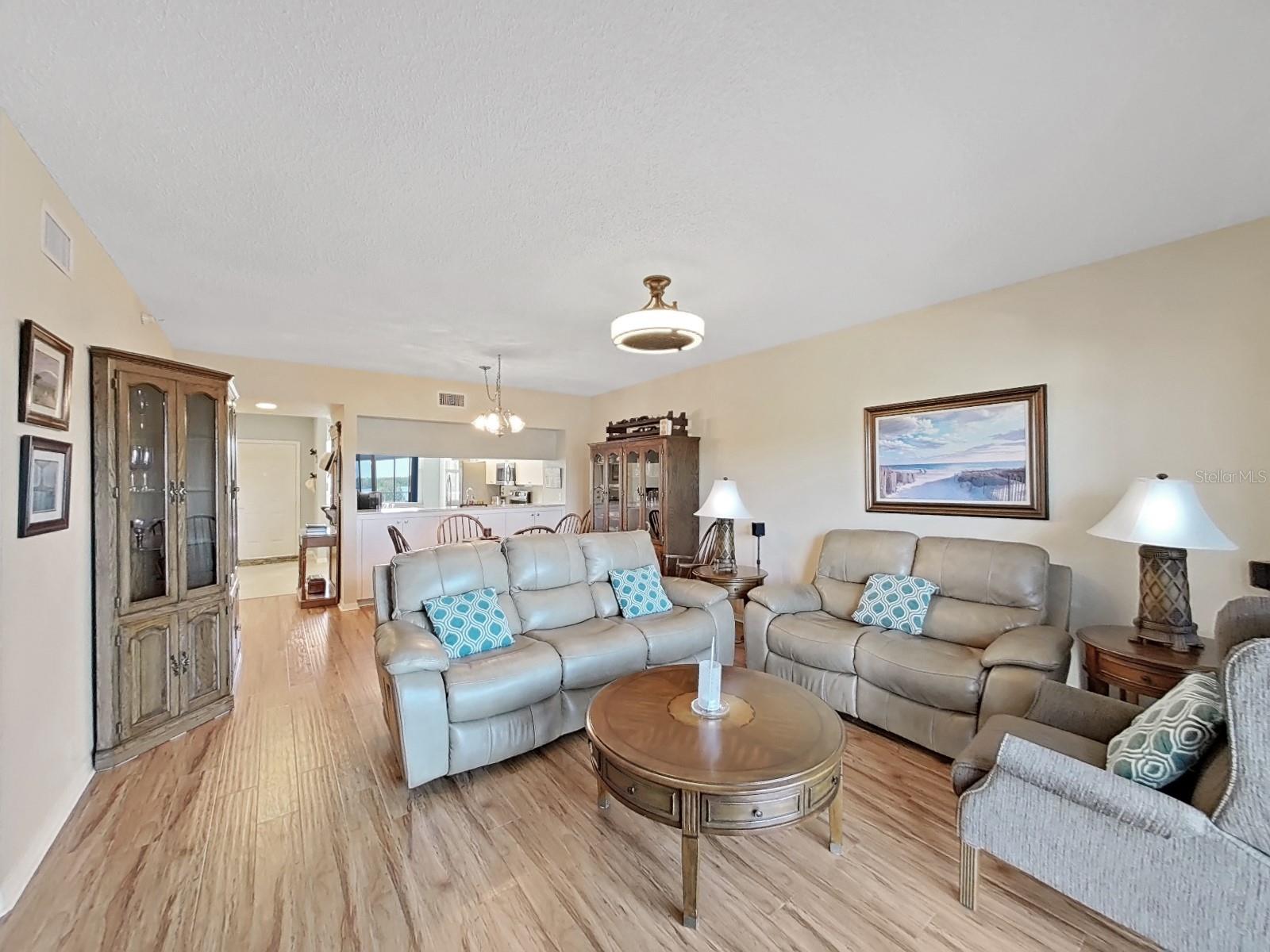 6495 SHORELINE DR #8105, SEMINOLE, FL, 33708