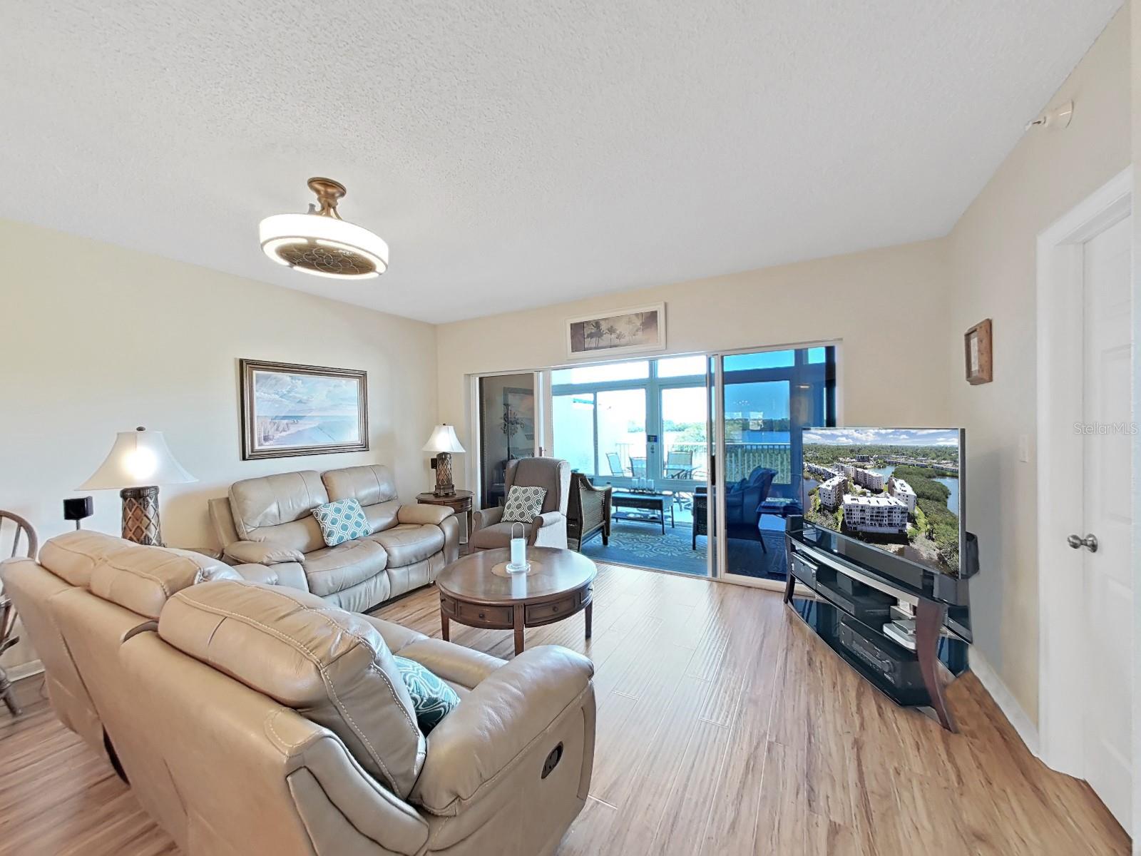 6495 SHORELINE DR #8105, SEMINOLE, FL, 33708