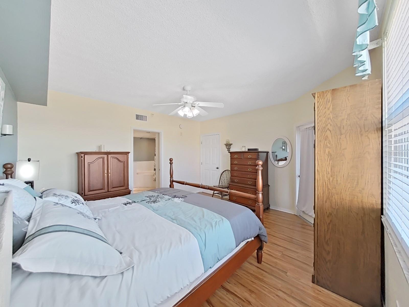 6495 SHORELINE DR #8105, SEMINOLE, FL, 33708