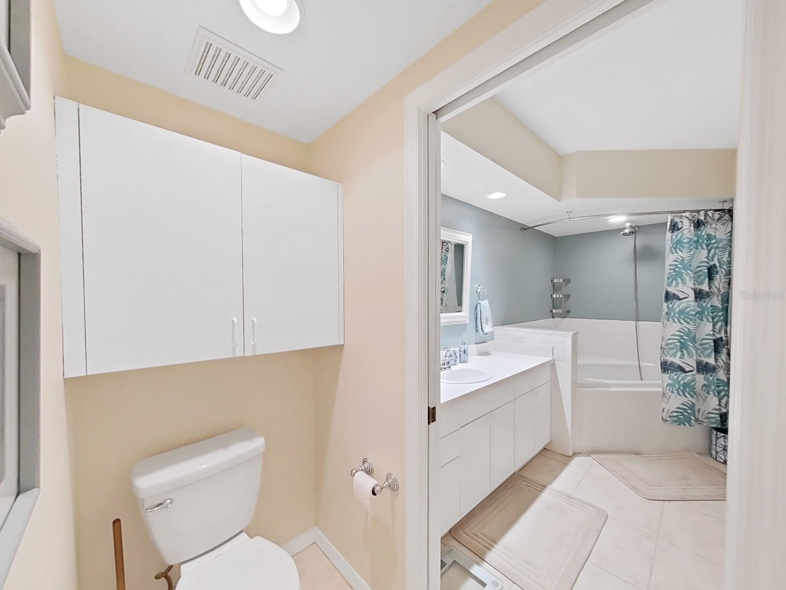 6495 SHORELINE DR #8105, SEMINOLE, FL, 33708