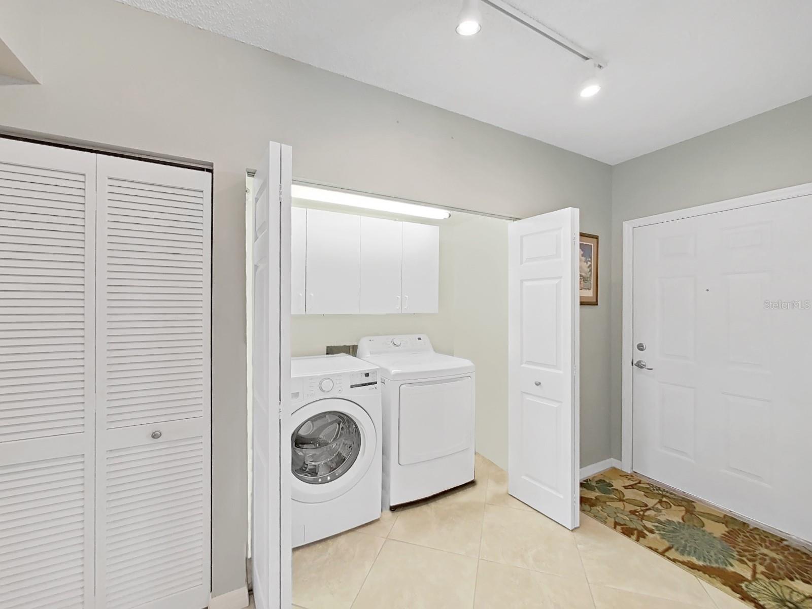 6495 SHORELINE DR #8105, SEMINOLE, FL, 33708