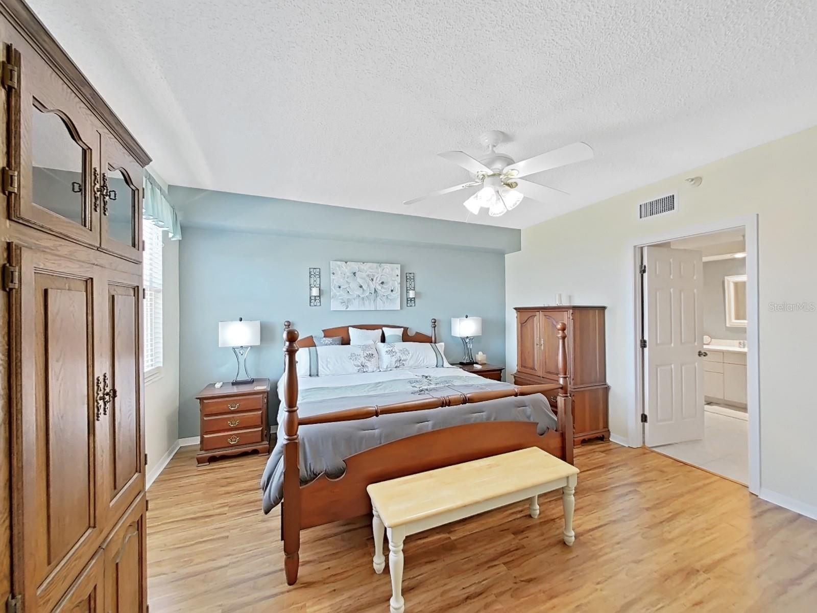 6495 SHORELINE DR #8105, SEMINOLE, FL, 33708