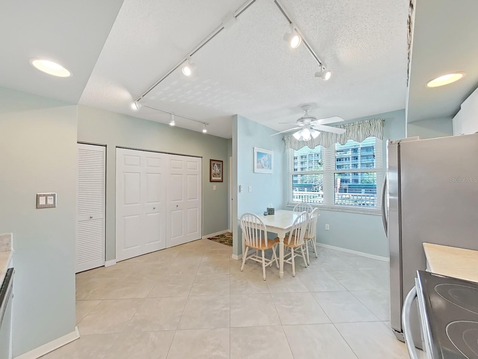 6495 SHORELINE DR #8105, SEMINOLE, FL, 33708