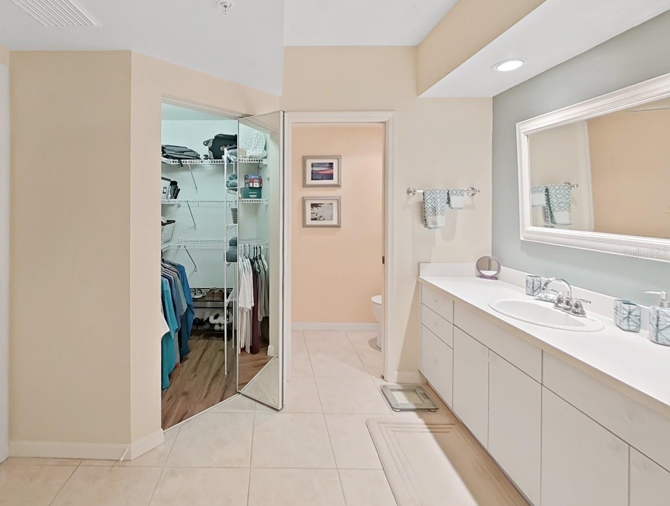 6495 SHORELINE DR #8105, SEMINOLE, FL, 33708