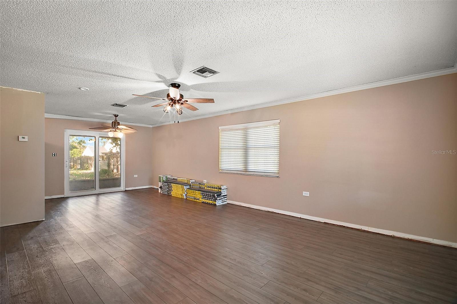 208 PALM WAY, TAVARES, FL, 32778