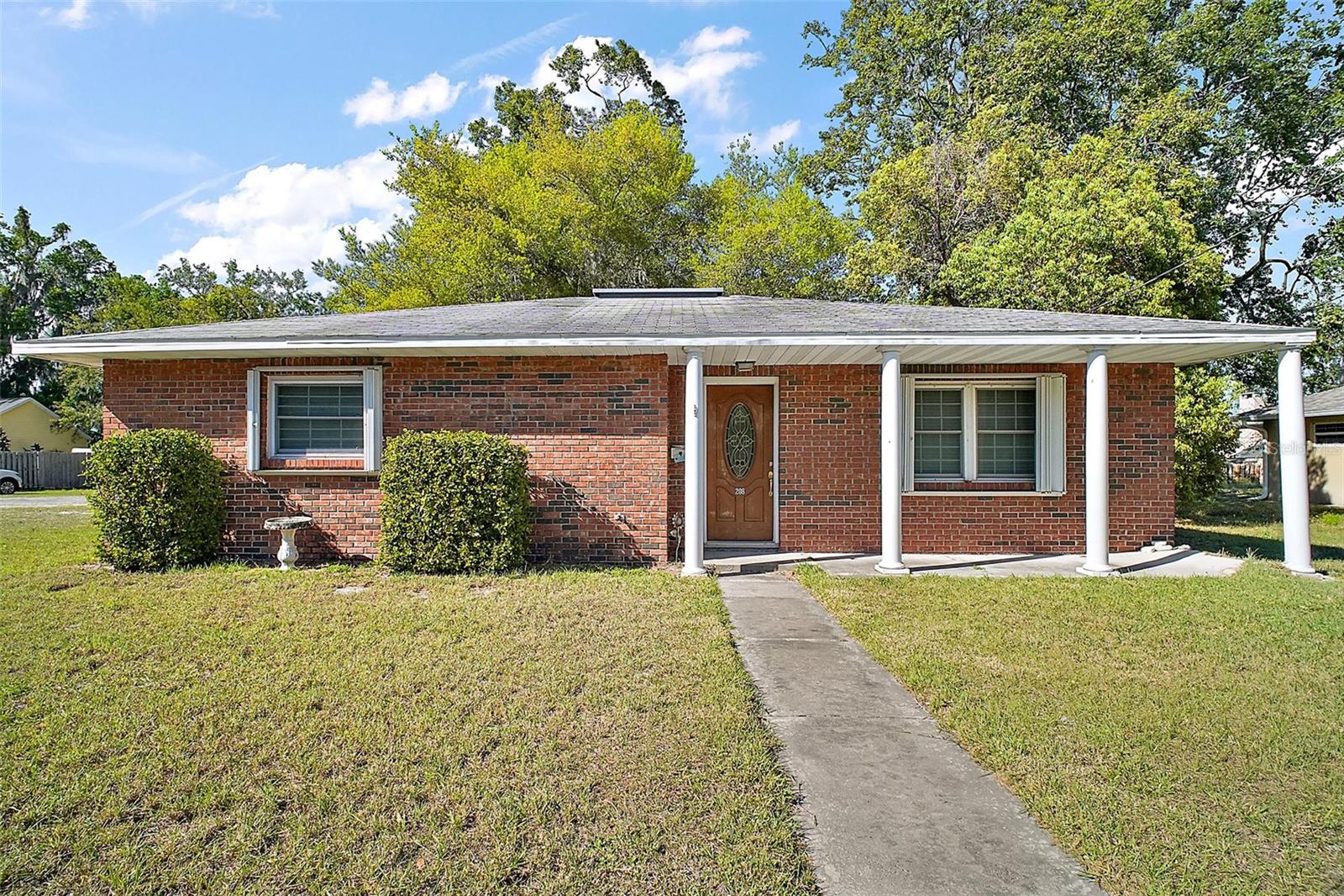 208 PALM WAY, TAVARES, FL, 32778