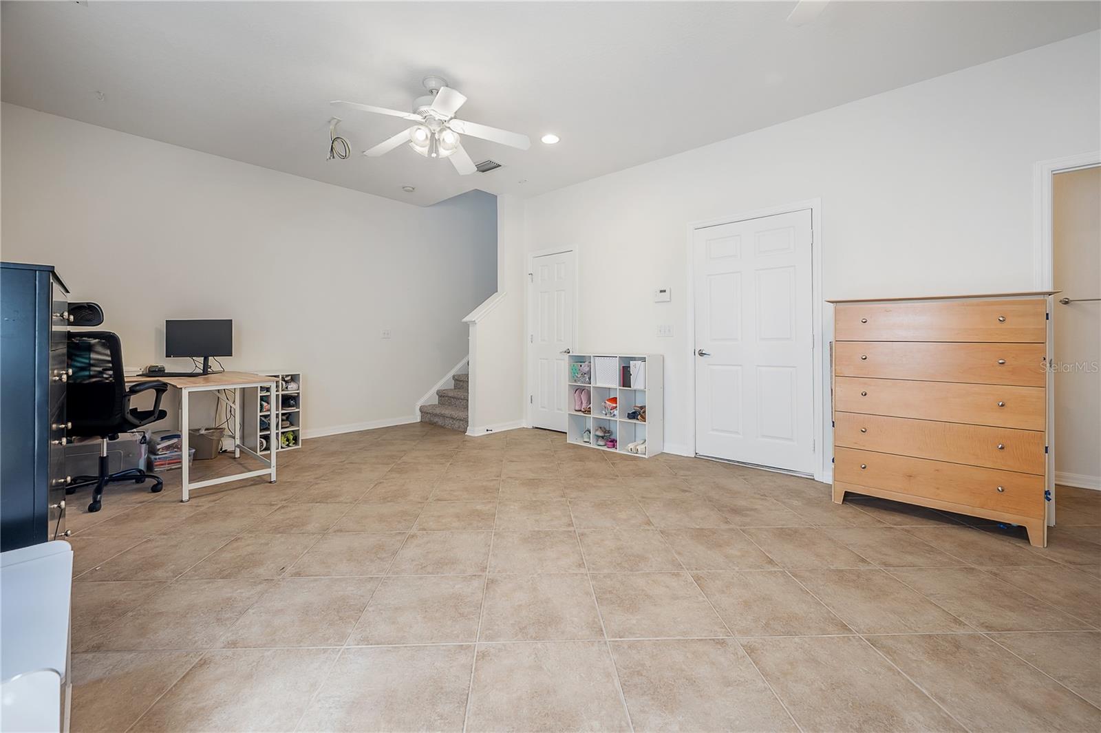 10250 BAYOU GRANDE AVE, SEMINOLE, FL, 33772