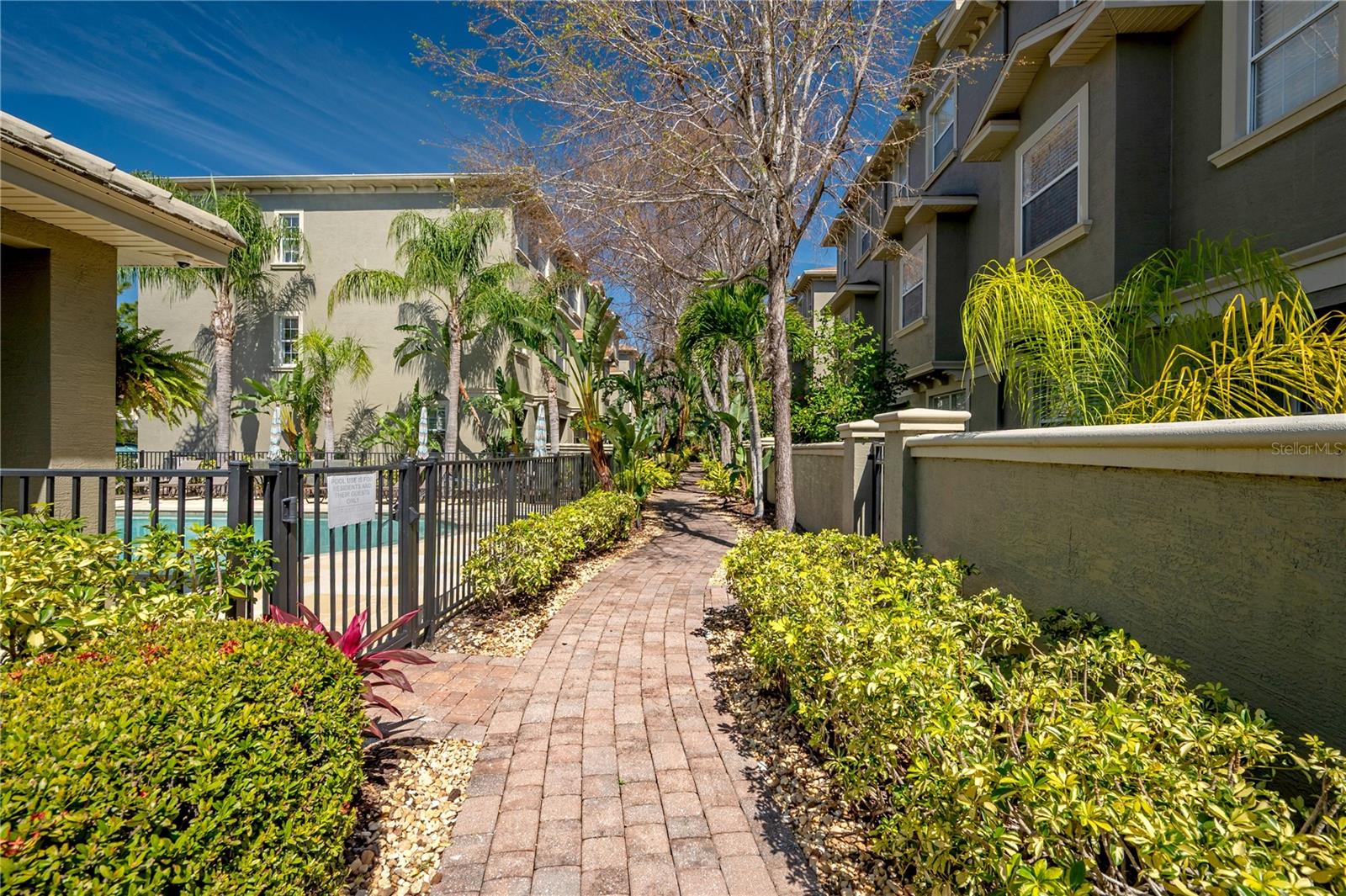 10250 BAYOU GRANDE AVE, SEMINOLE, FL, 33772