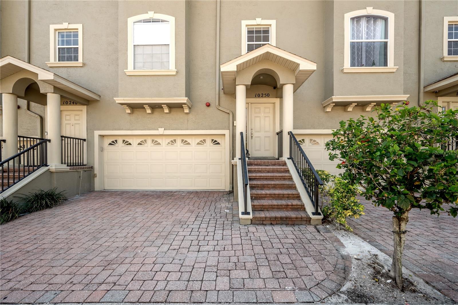 10250 BAYOU GRANDE AVE, SEMINOLE, FL, 33772