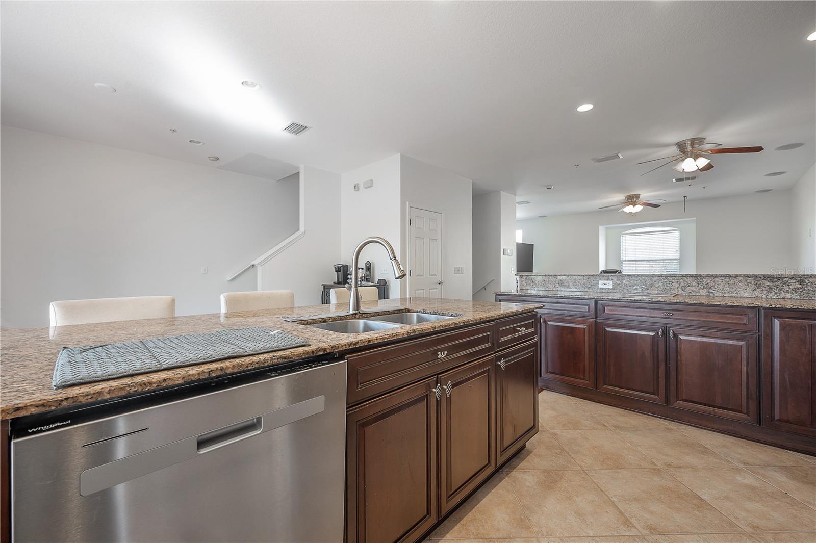 10250 BAYOU GRANDE AVE, SEMINOLE, FL, 33772