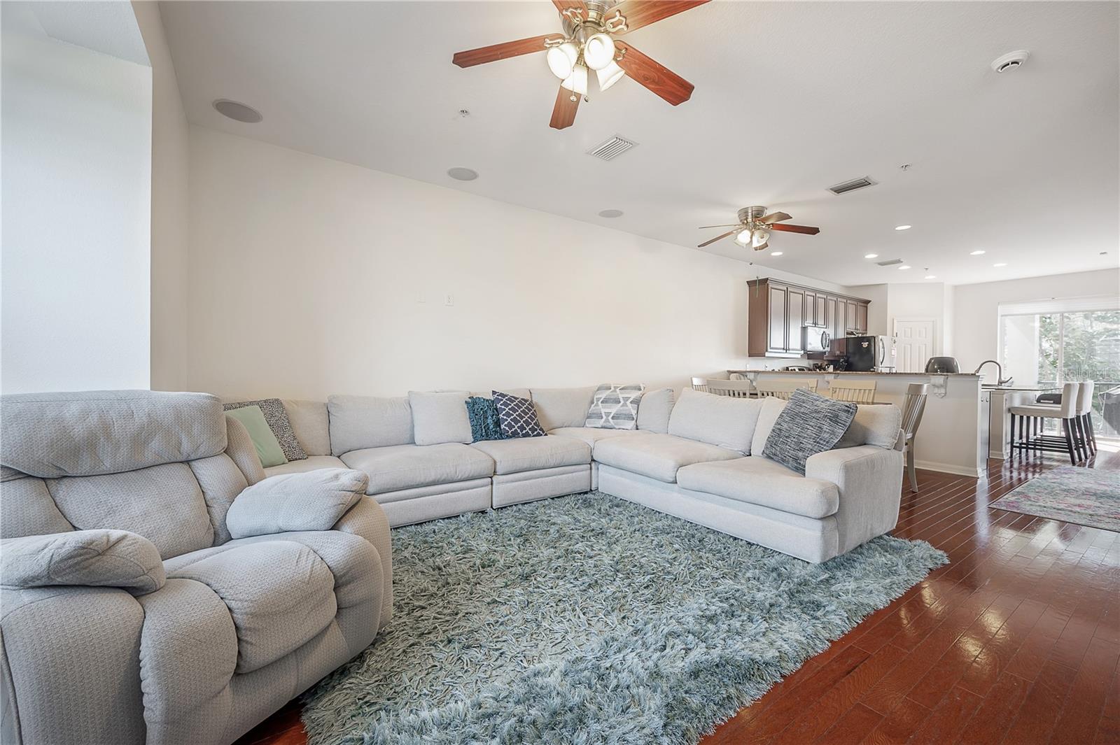 10250 BAYOU GRANDE AVE, SEMINOLE, FL, 33772