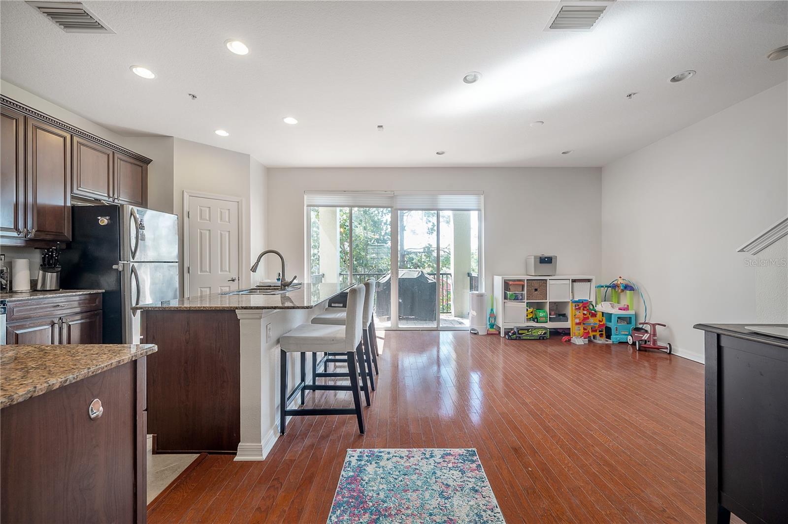 10250 BAYOU GRANDE AVE, SEMINOLE, FL, 33772