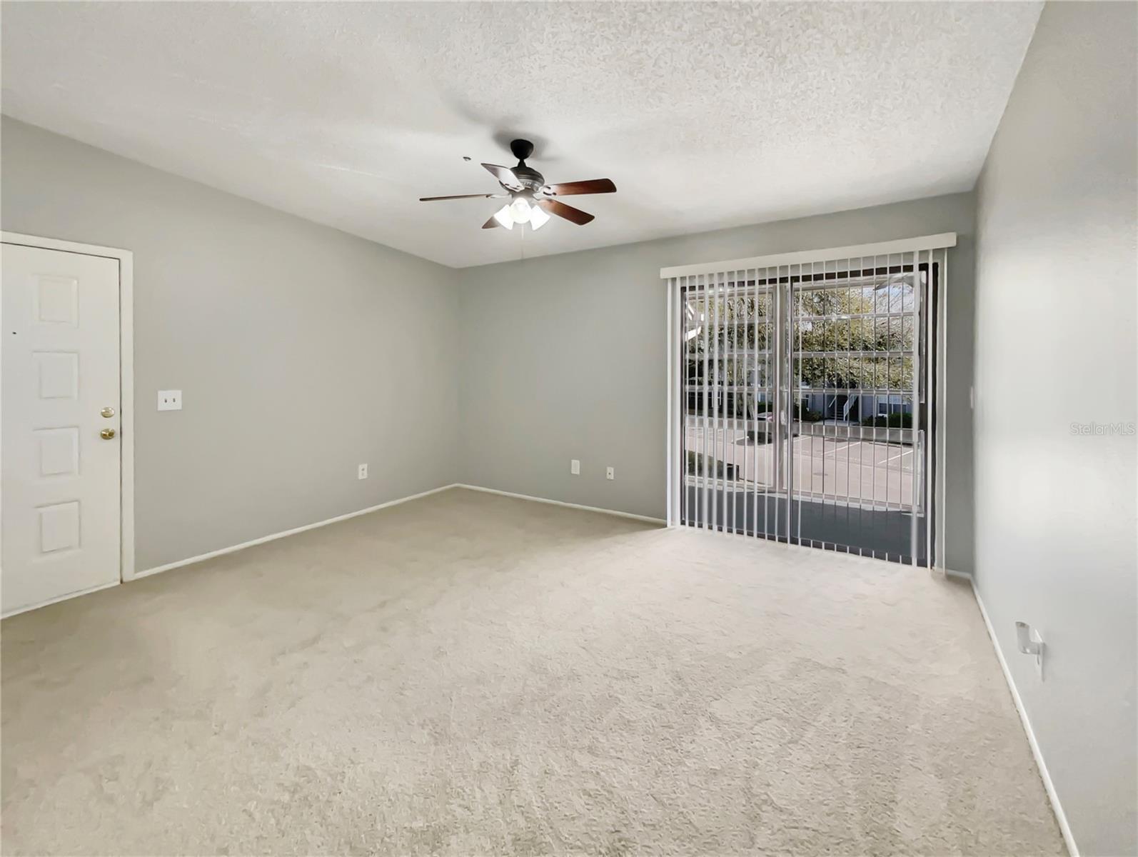 6002 LAKETREE LN #B, TEMPLE TERRACE, FL, 33617