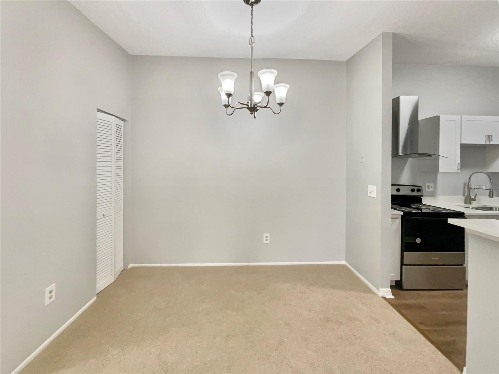 6002 LAKETREE LN #B, TEMPLE TERRACE, FL, 33617