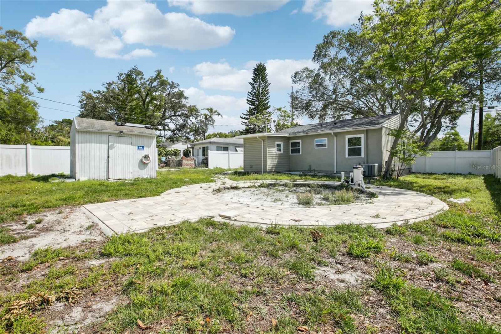 1000 8TH AVE SW, LARGO, FL, 33770