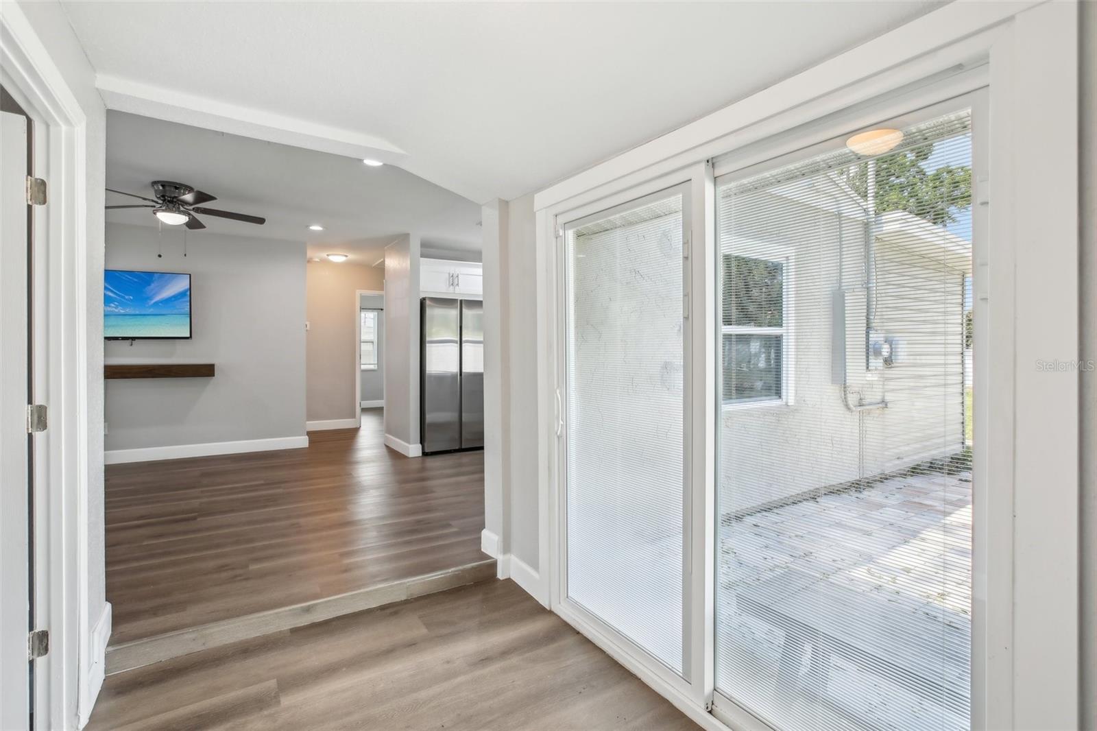 1000 8TH AVE SW, LARGO, FL, 33770