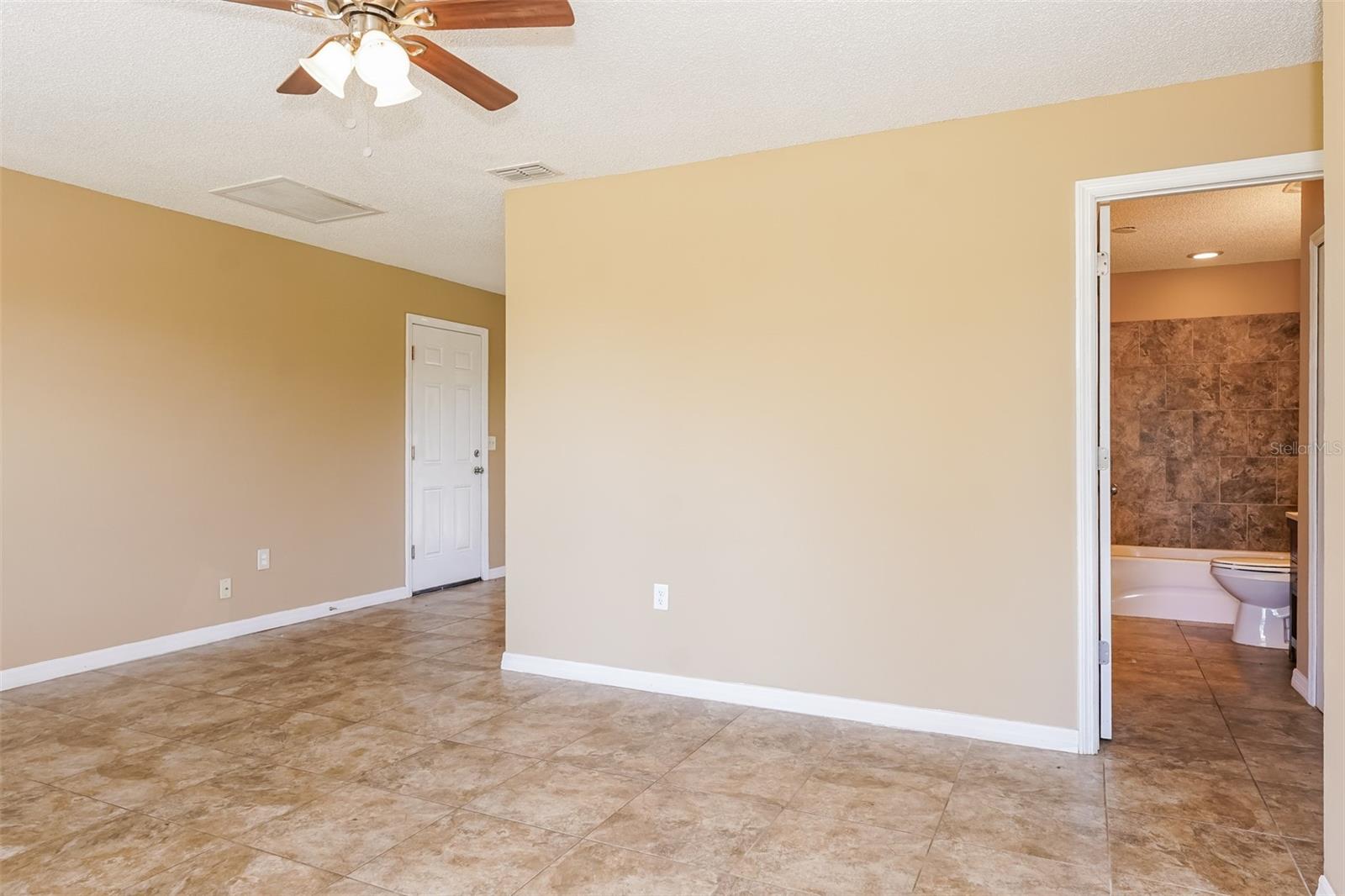 3137 CROTON AVE, DELTONA, FL, 32738