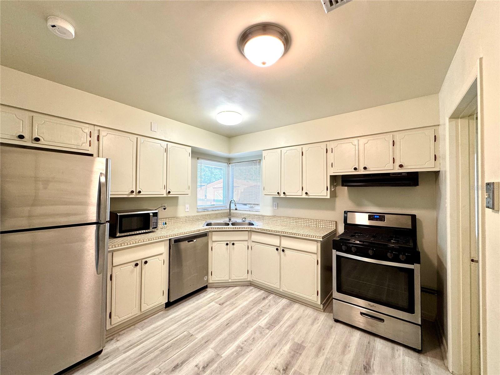 1074 GERONA AVE, DELTONA, FL, 32725