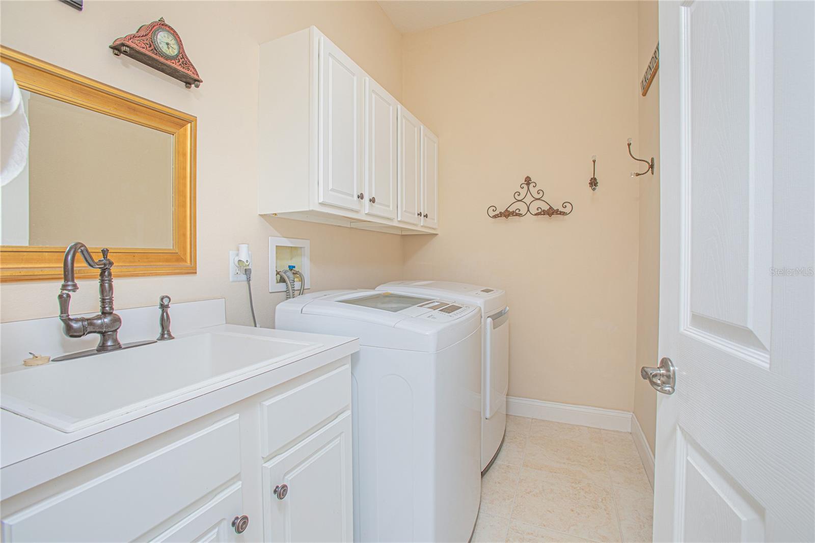 10543 WOODCHASE CIR, ORLANDO, FL, 32836