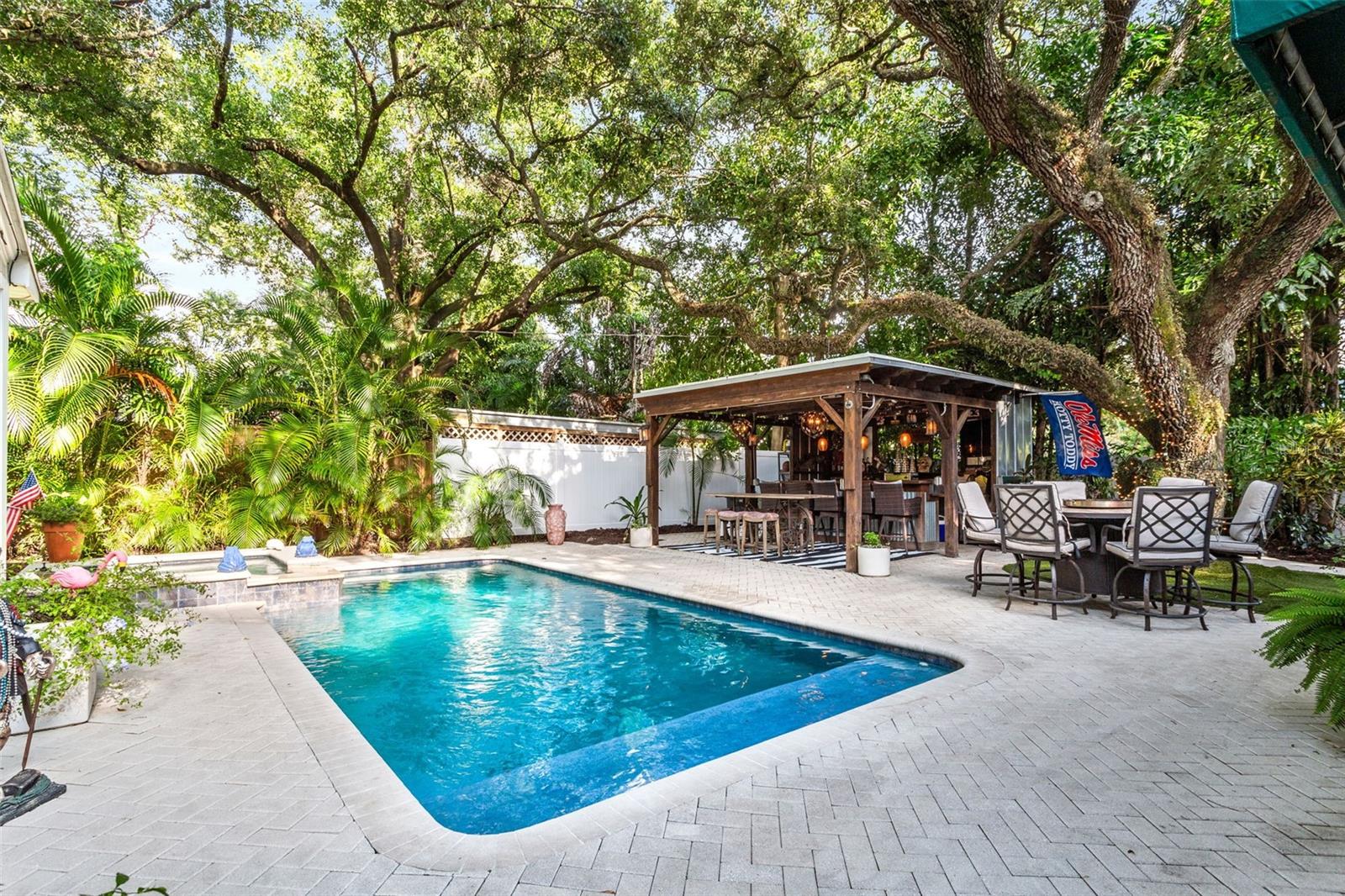 2624 W PROSPECT RD, TAMPA, FL, 33629