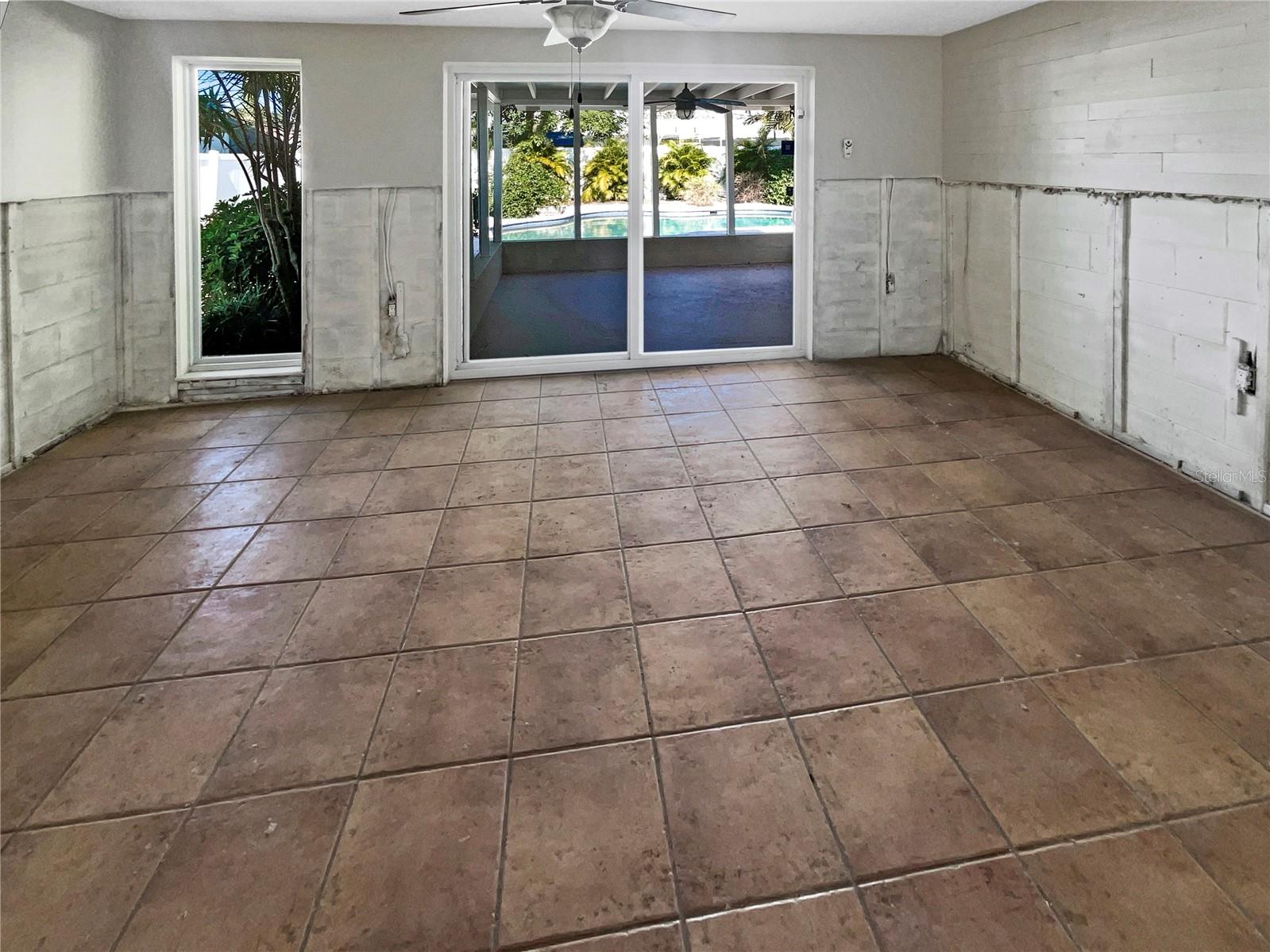 1715 DELAWARE AVE NE, ST PETERSBURG, FL, 33703