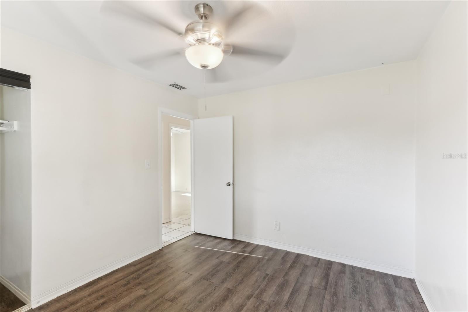 230 DAVISON AVE NE, ST PETERSBURG, FL, 33703