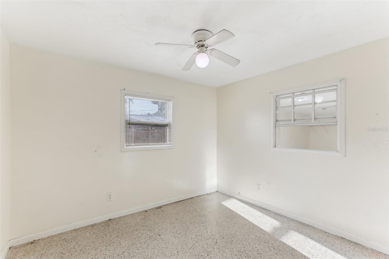 230 DAVISON AVE NE, ST PETERSBURG, FL, 33703