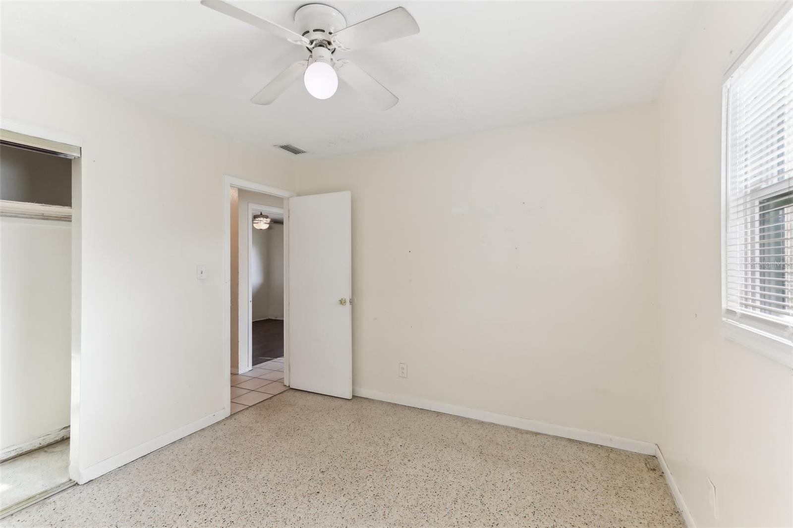 230 DAVISON AVE NE, ST PETERSBURG, FL, 33703