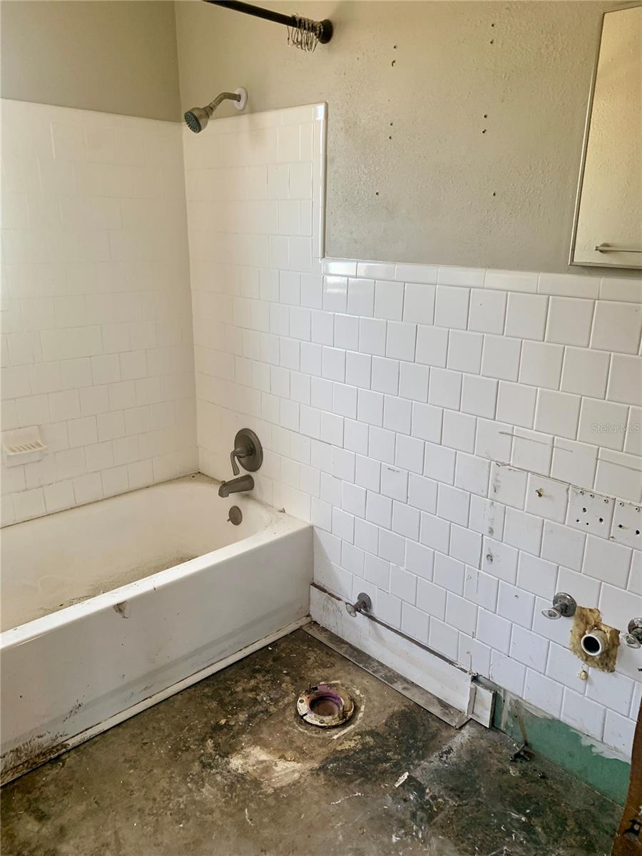 7407 S SWOOPE ST, TAMPA, FL, 33616