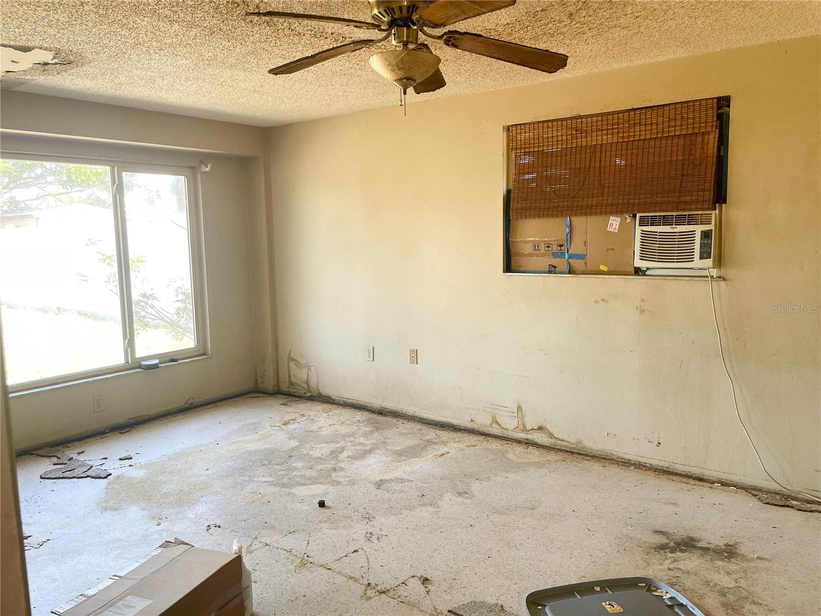 6408 2ND AVE W, BRADENTON, FL, 34209