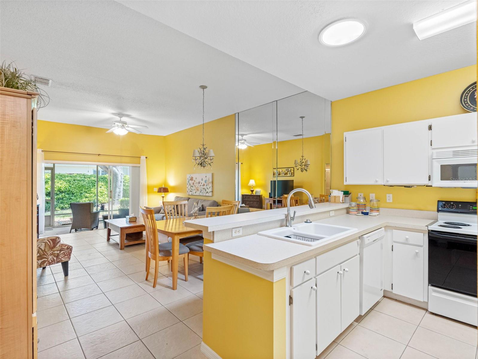 2618 NEWCOMB CT #12, SUN CITY CENTER, FL, 33573