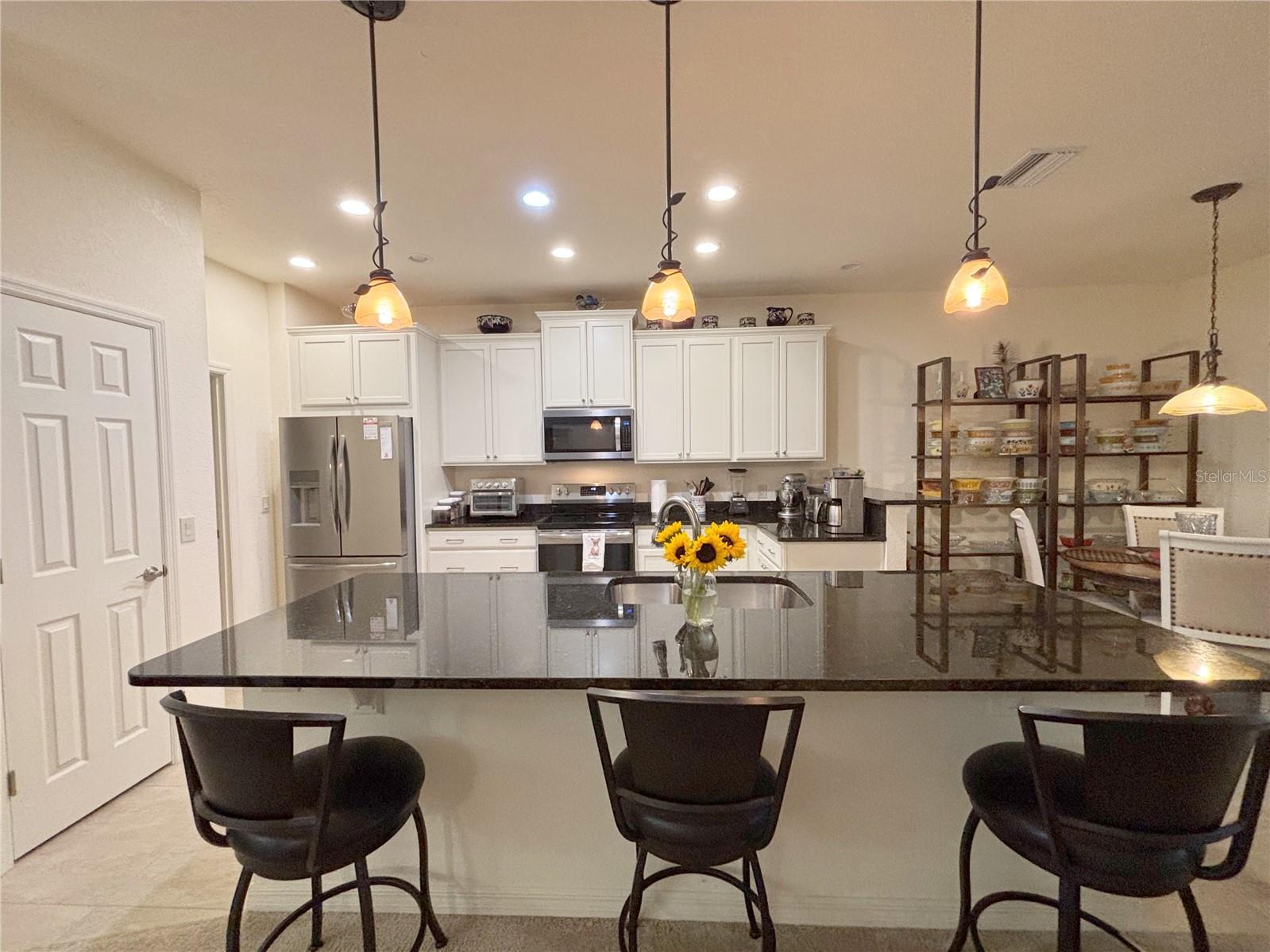 1402 COLONIAL CT, WINTER HAVEN, FL, 33884