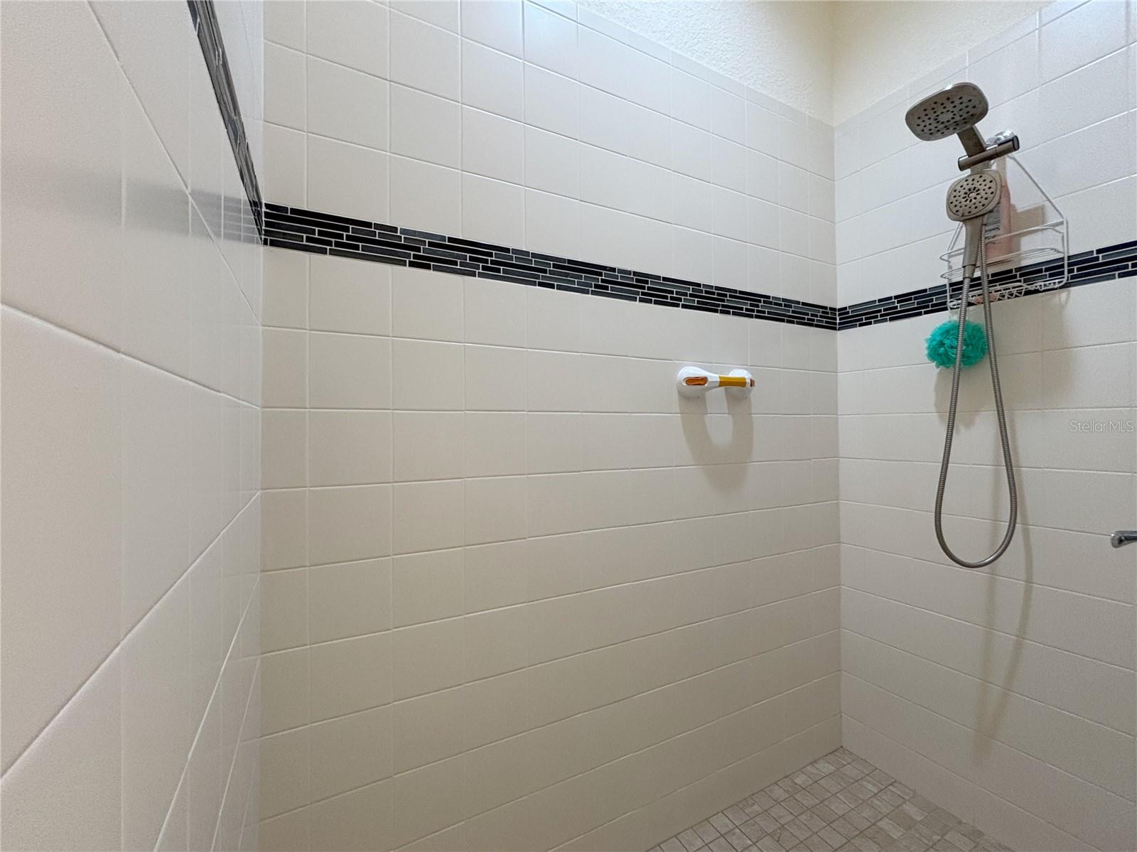 1402 COLONIAL CT, WINTER HAVEN, FL, 33884