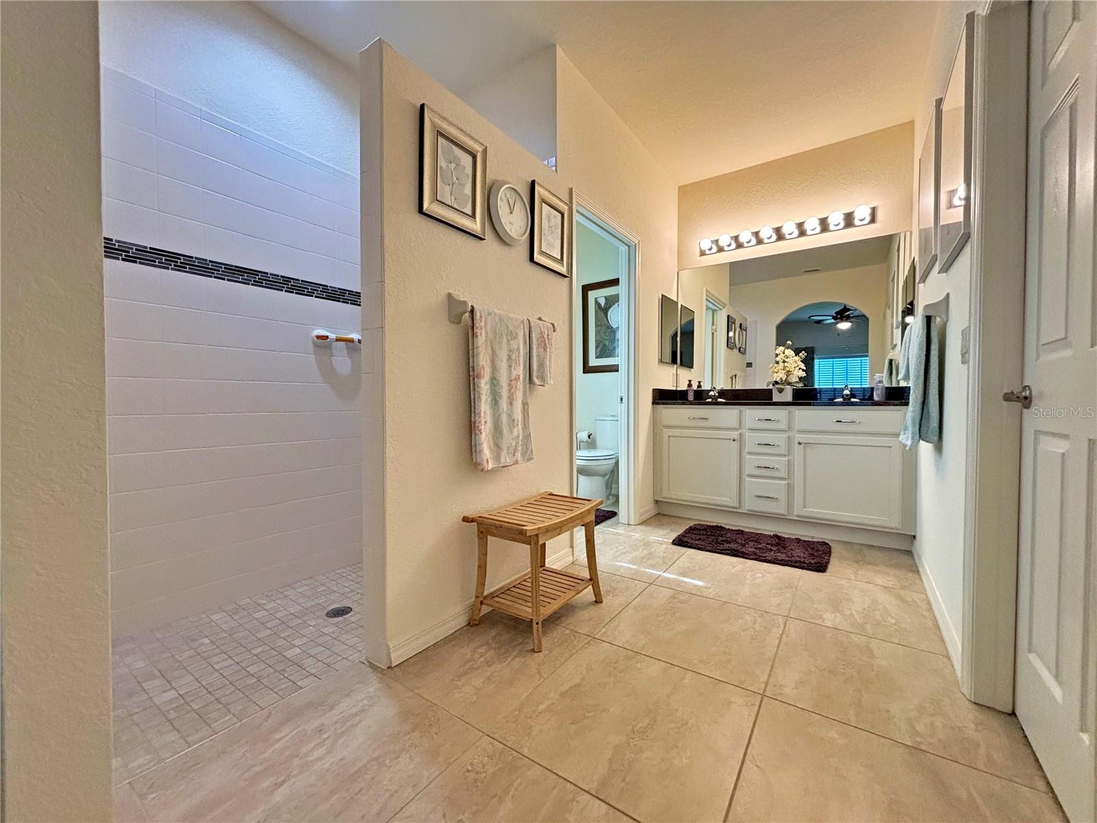 1402 COLONIAL CT, WINTER HAVEN, FL, 33884