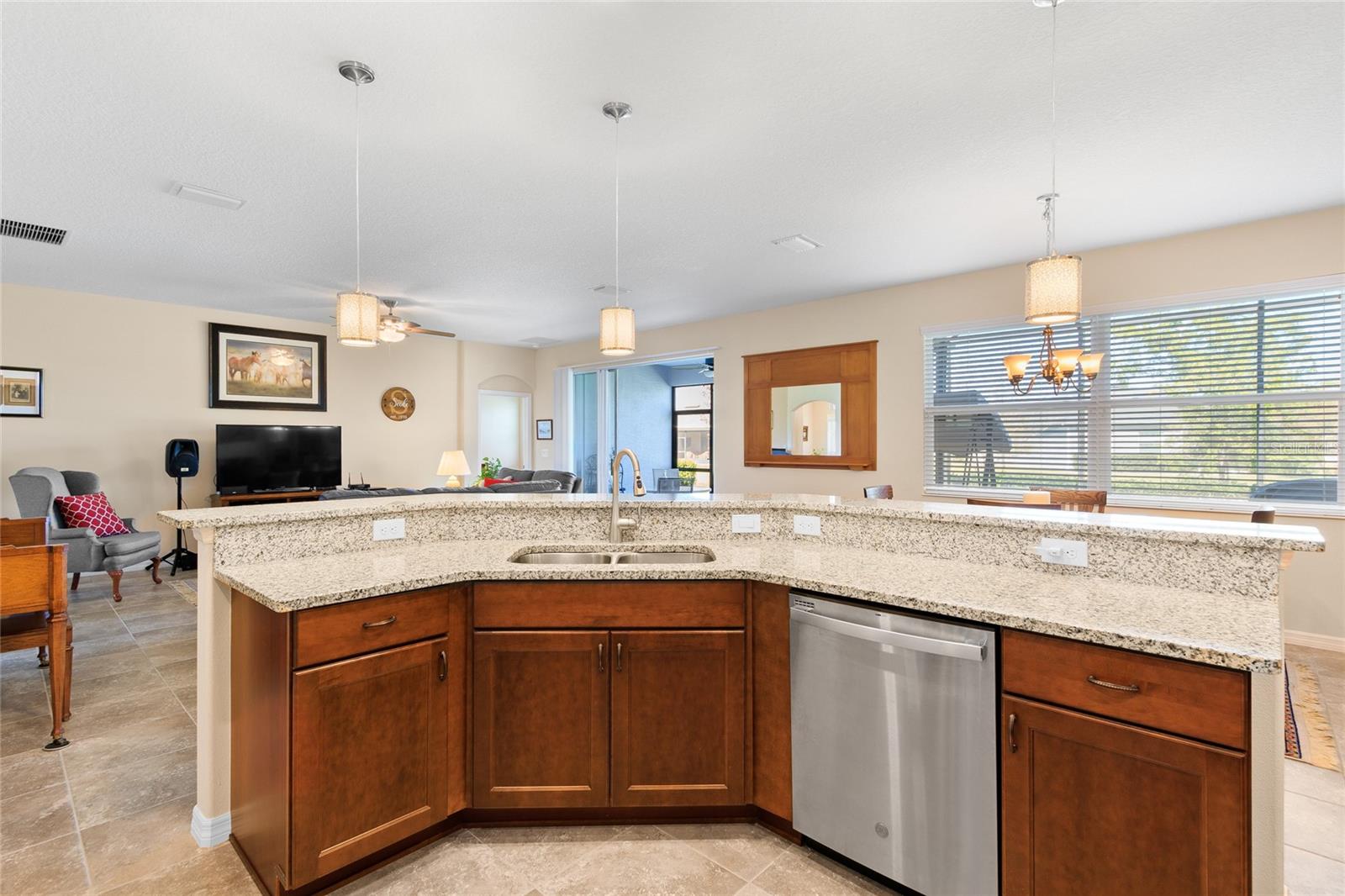 3666 ARLINGTON RIDGE BLVD, LEESBURG, FL, 34748