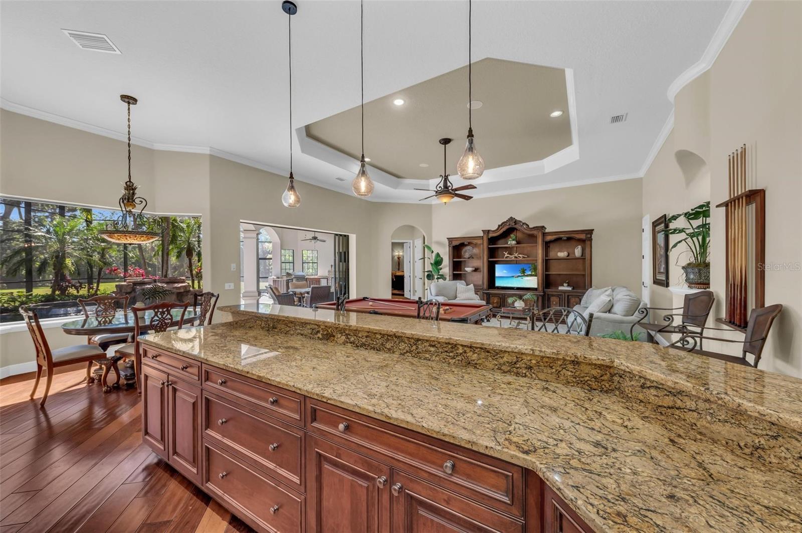 A4645705 Property Photo