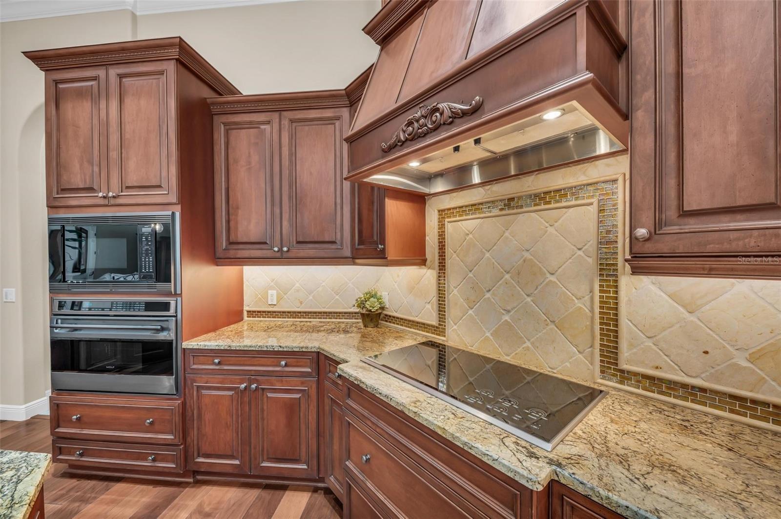 A4645705 Property Photo