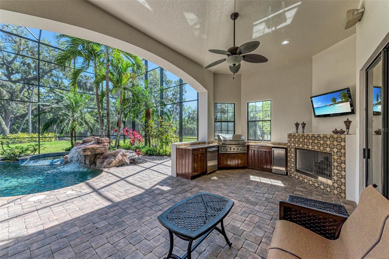 A4645705 Property Photo