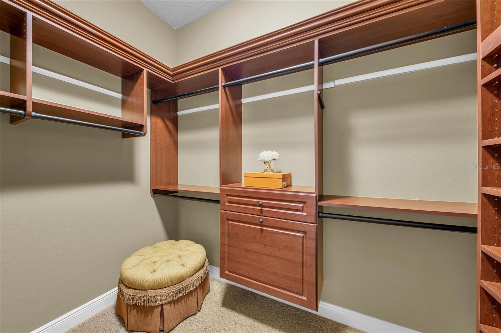 A4645705 Property Photo