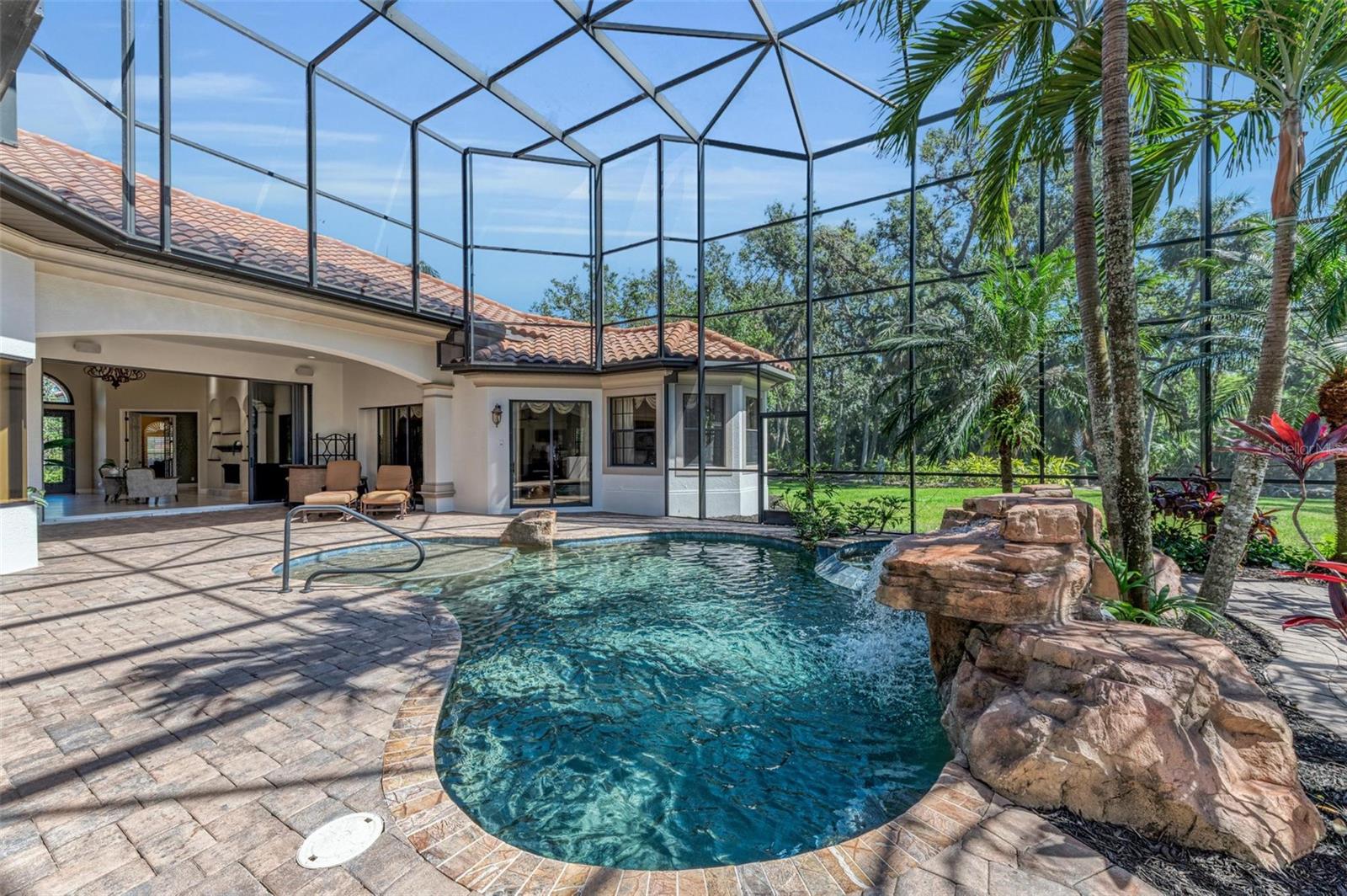 A4645705 Property Photo