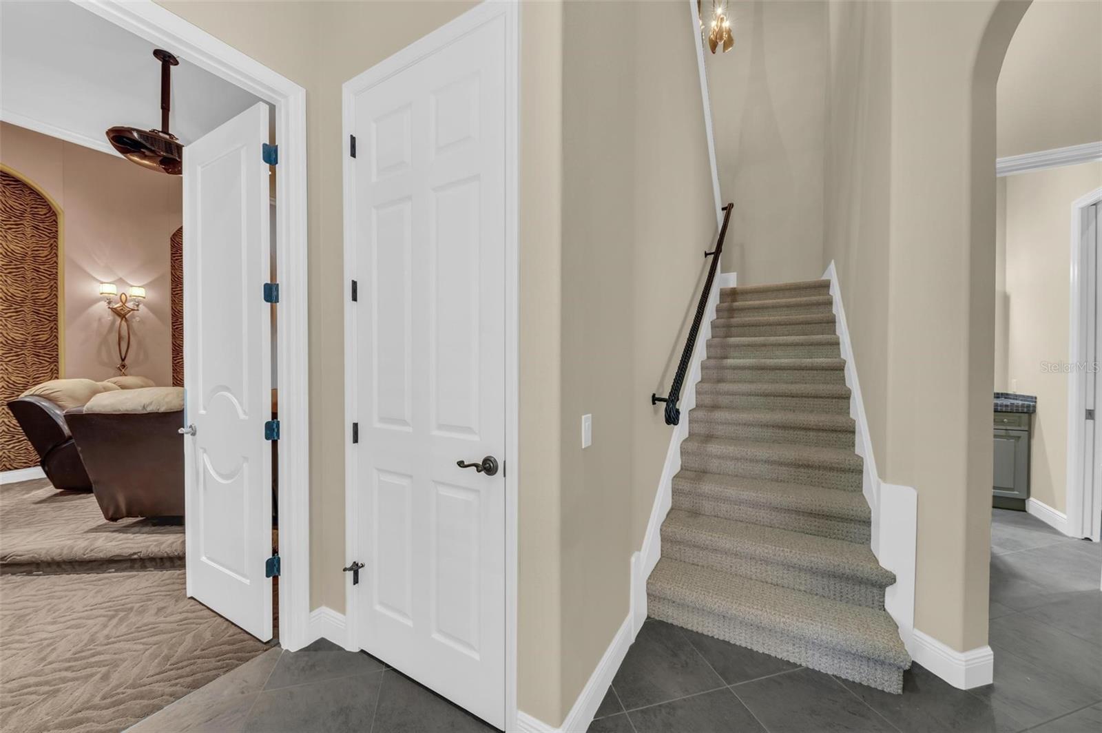 A4645705 Property Photo