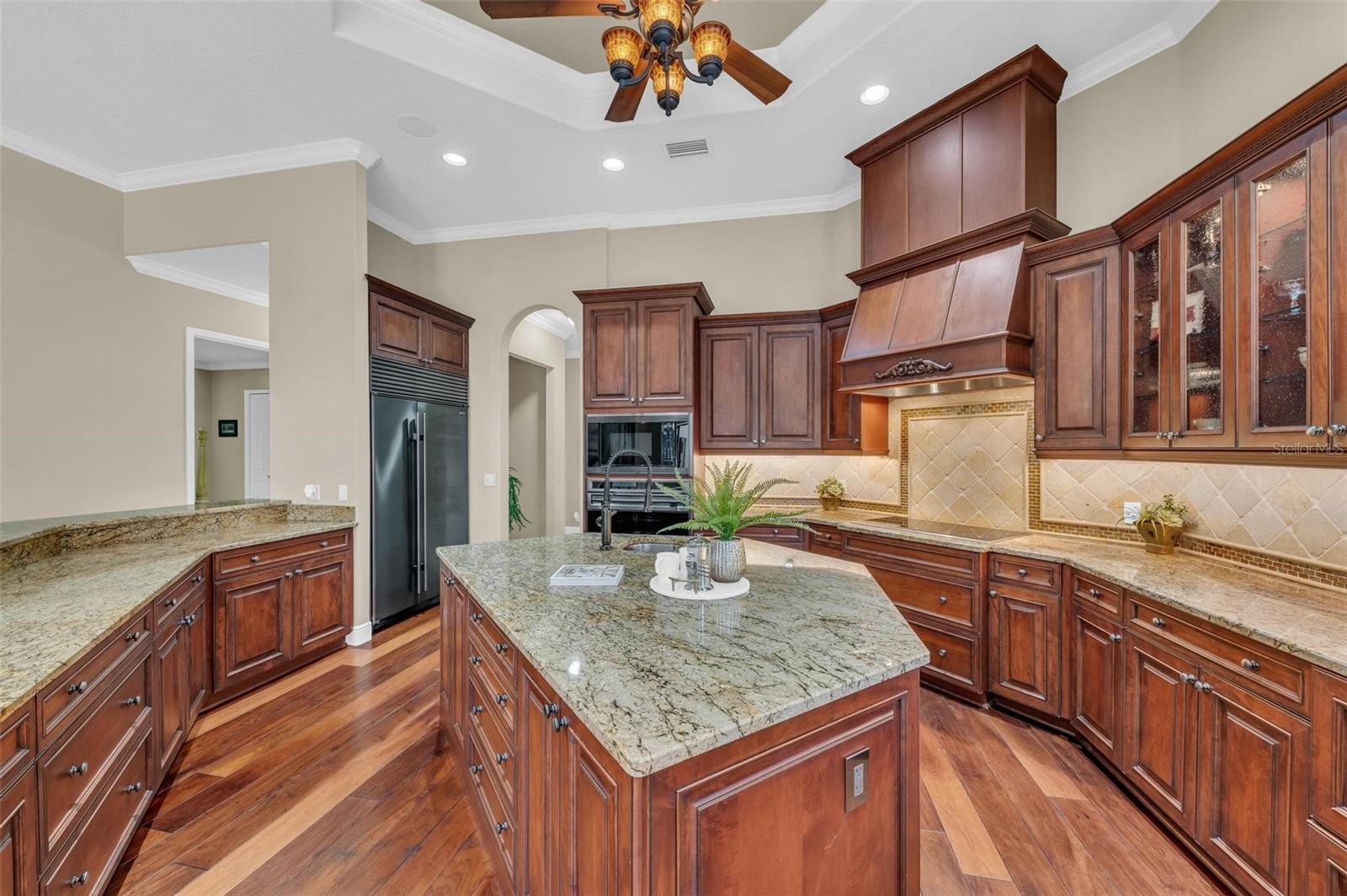 A4645705 Property Photo