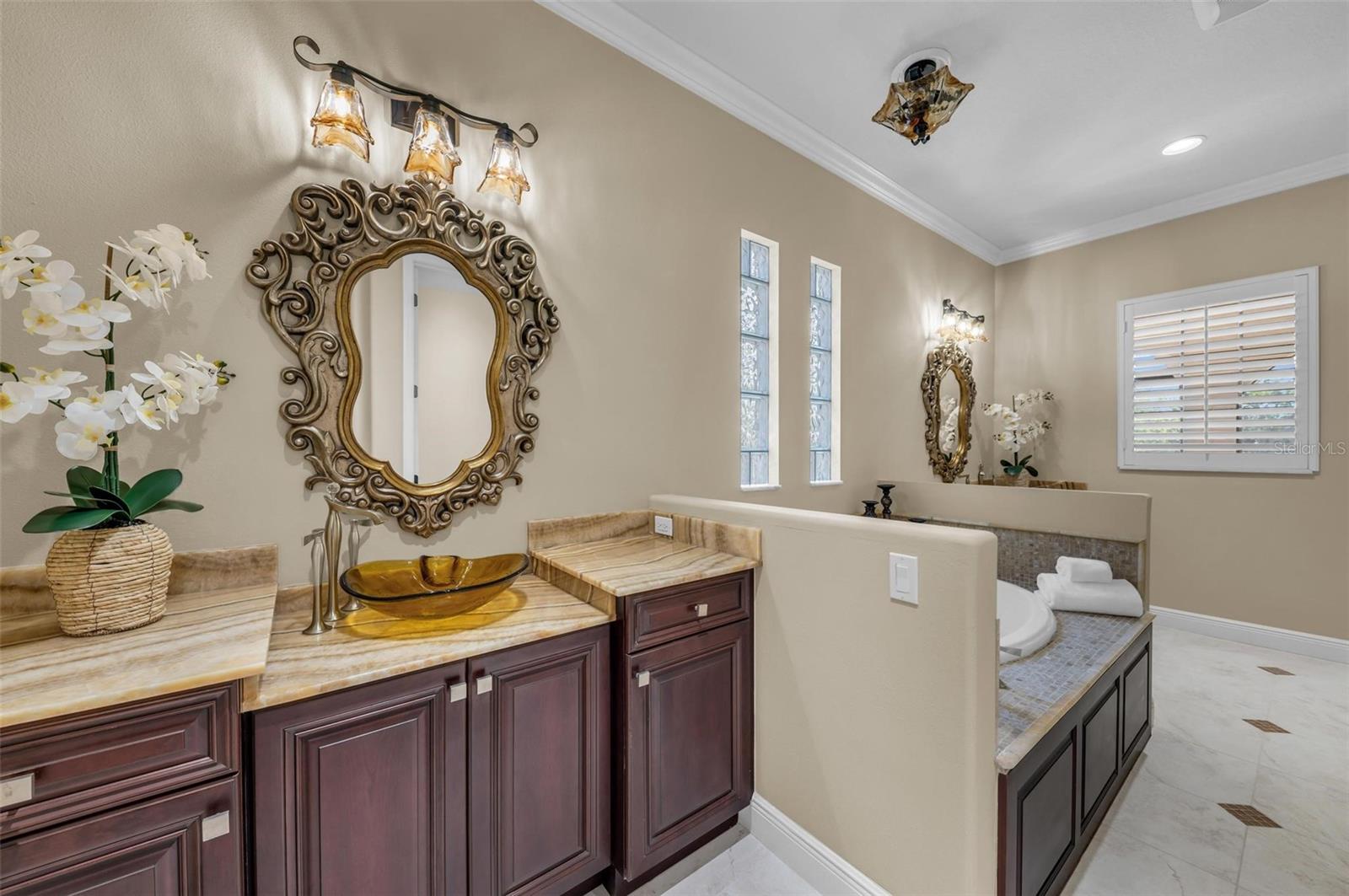 A4645705 Property Photo