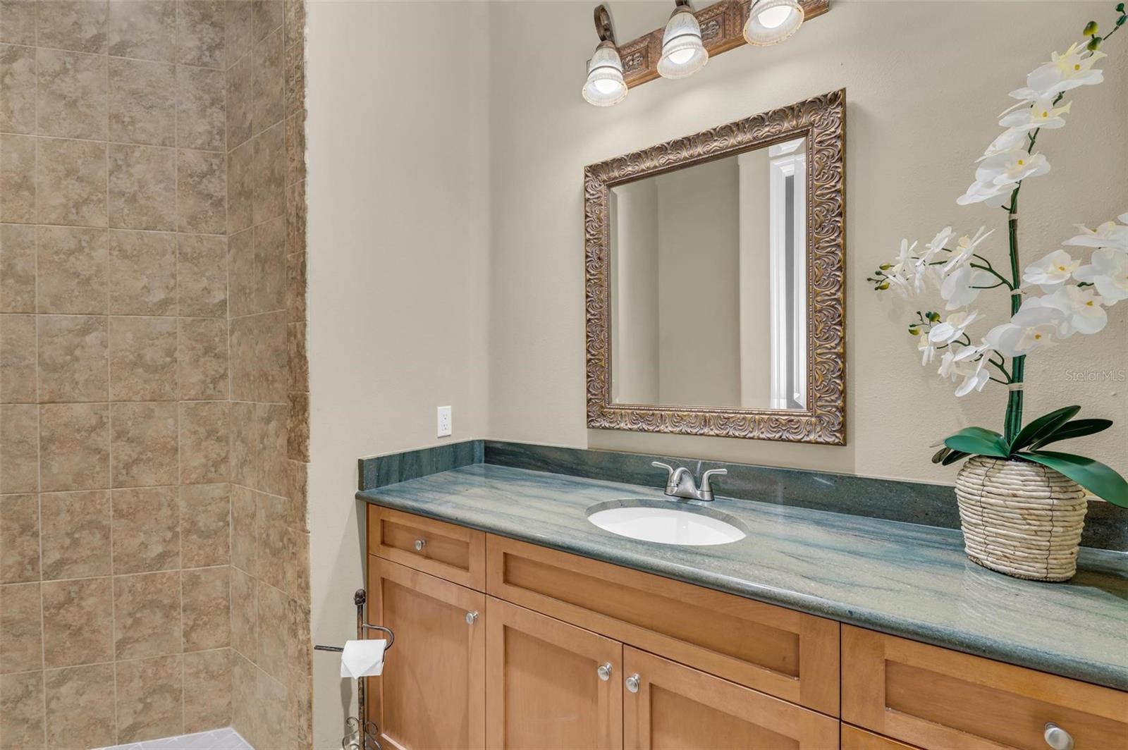 A4645705 Property Photo