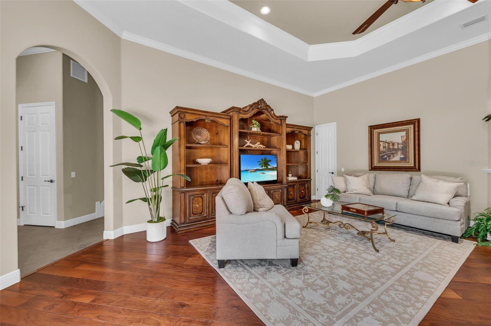 A4645705 Property Photo