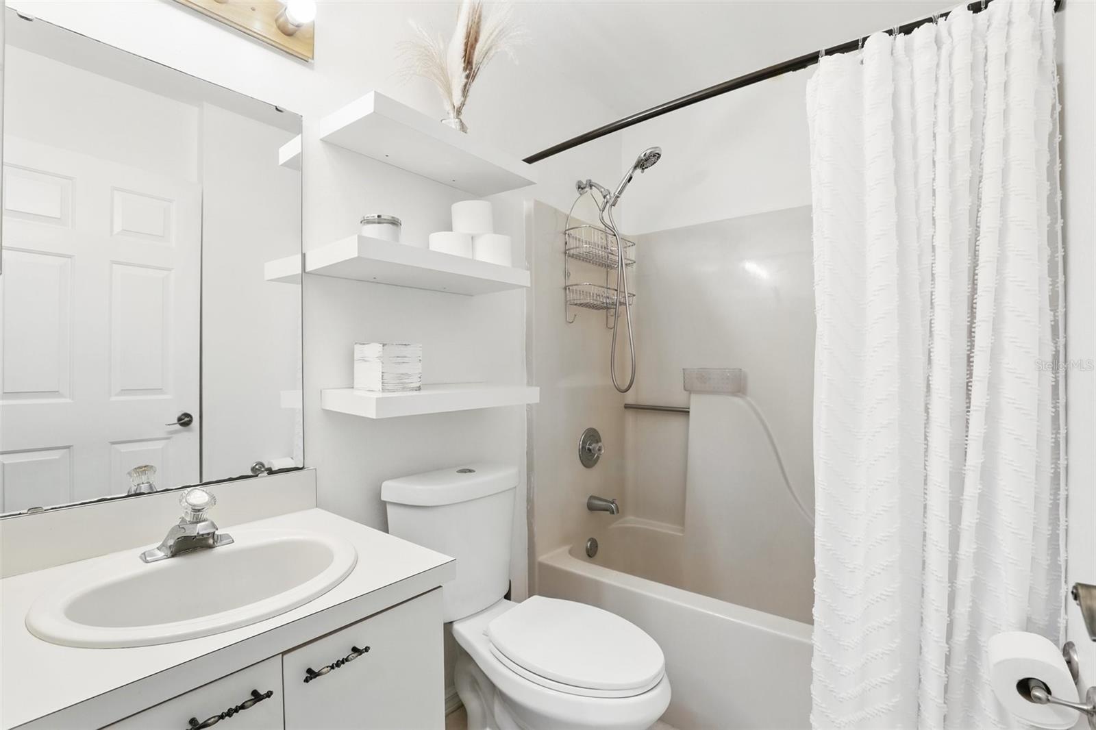 2098 HEDGEROW CIR, OCOEE, FL, 34761
