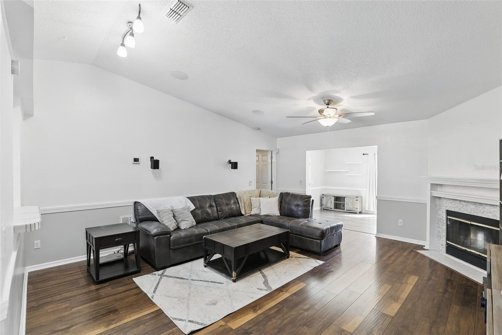 2098 HEDGEROW CIR, OCOEE, FL, 34761