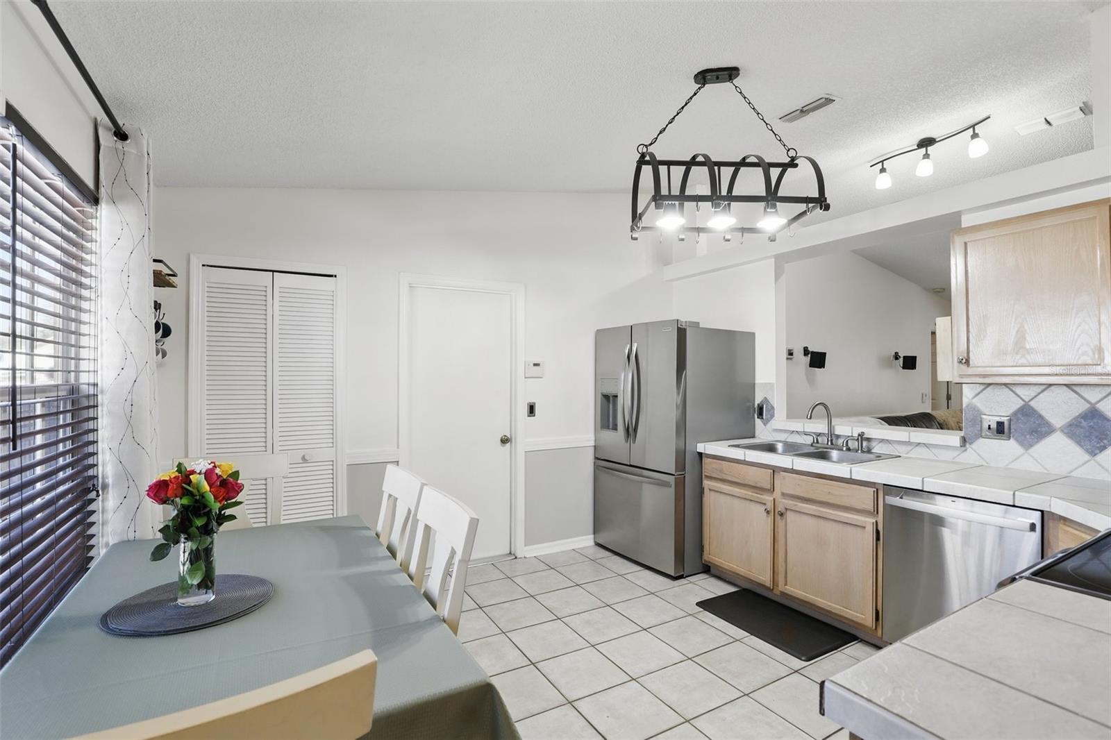 2098 HEDGEROW CIR, OCOEE, FL, 34761